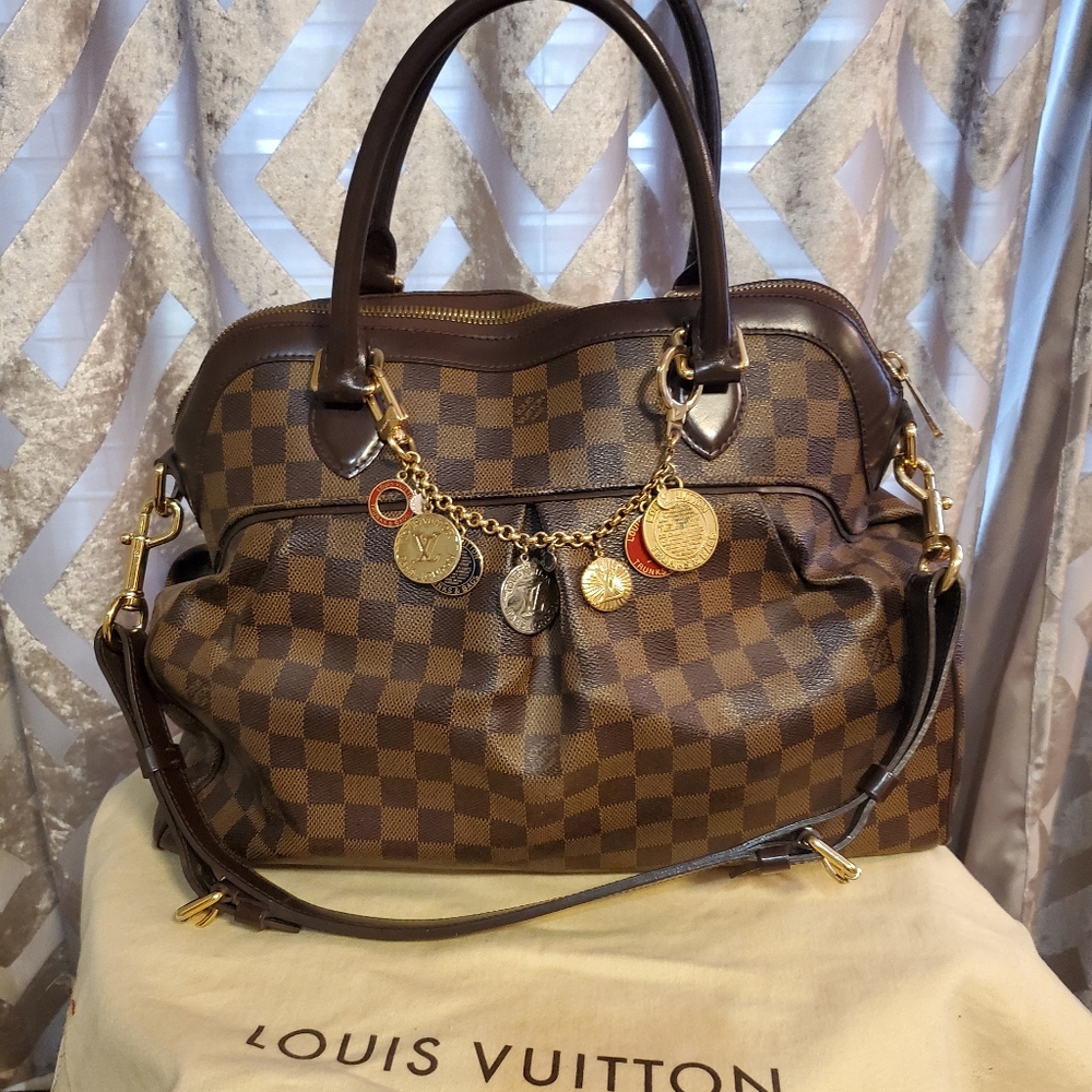 Louis Vuitton large Trevi bag in GM